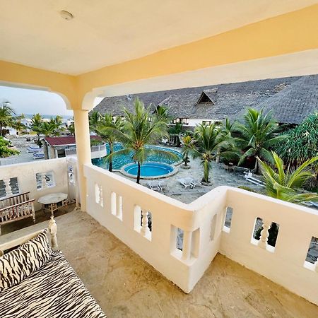 Jacaranda Beach Resort Watamu Exterior foto