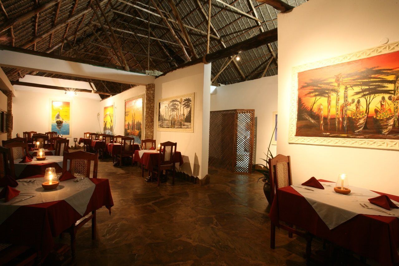 Jacaranda Beach Resort Watamu Exterior foto