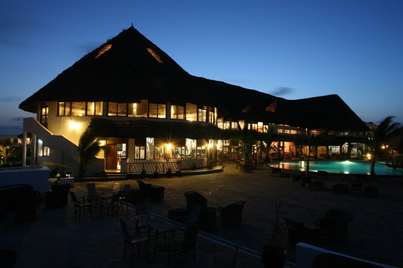 Jacaranda Beach Resort Watamu Exterior foto