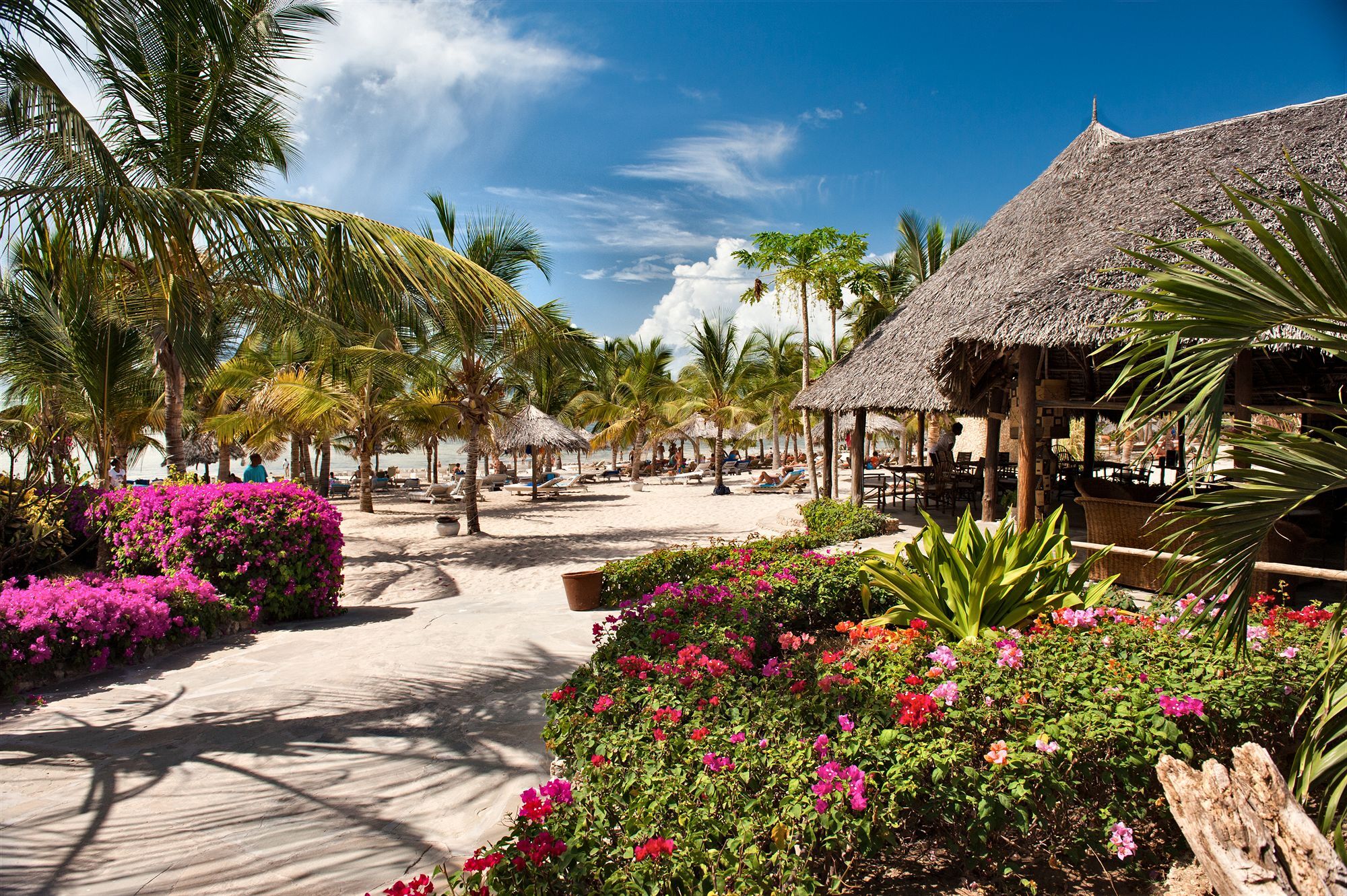 Jacaranda Beach Resort Watamu Exterior foto